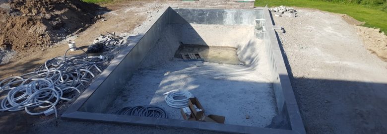 Mancuso Pools