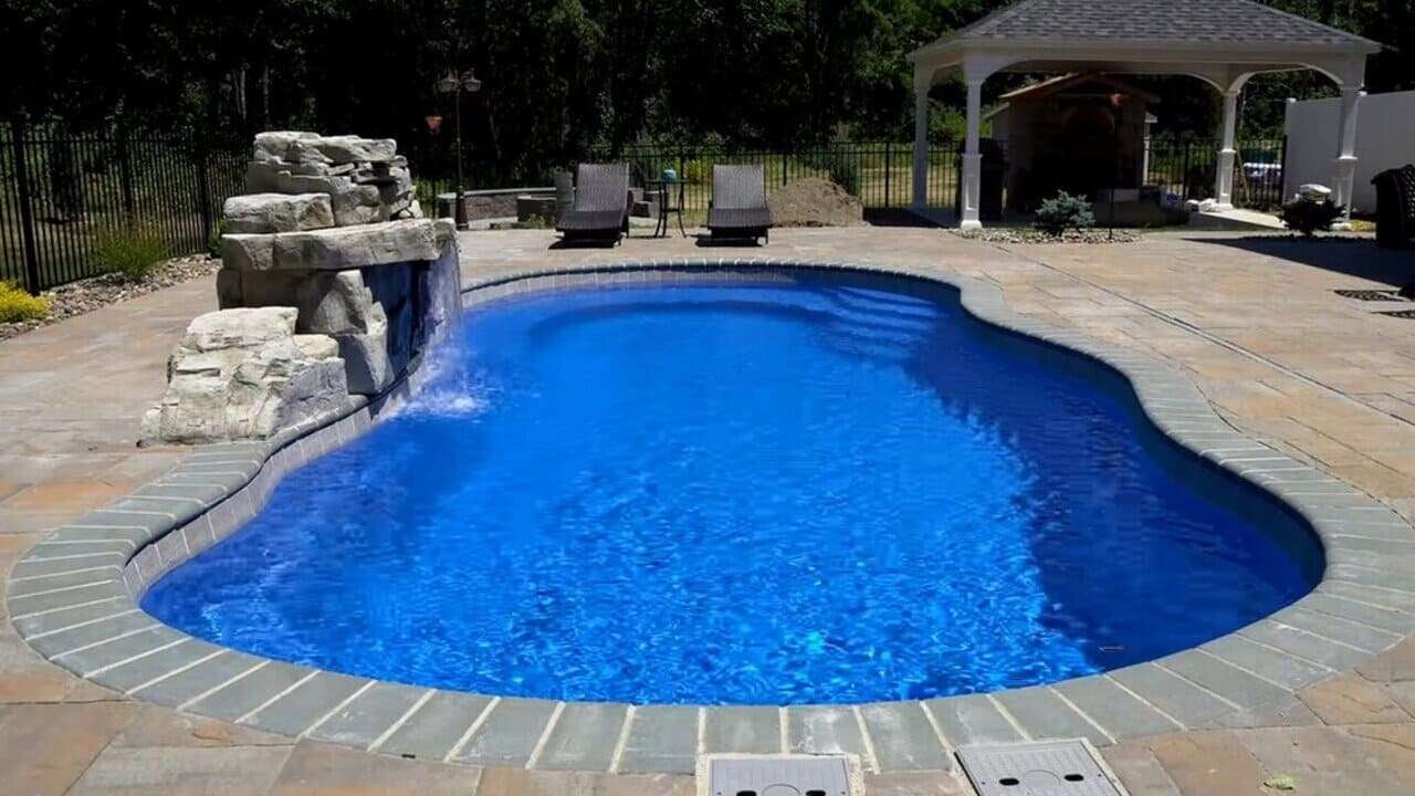 Swimming Pool Builders in Kanata
