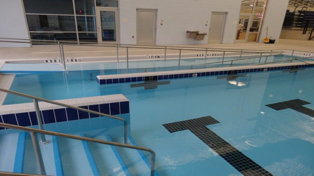 public pool