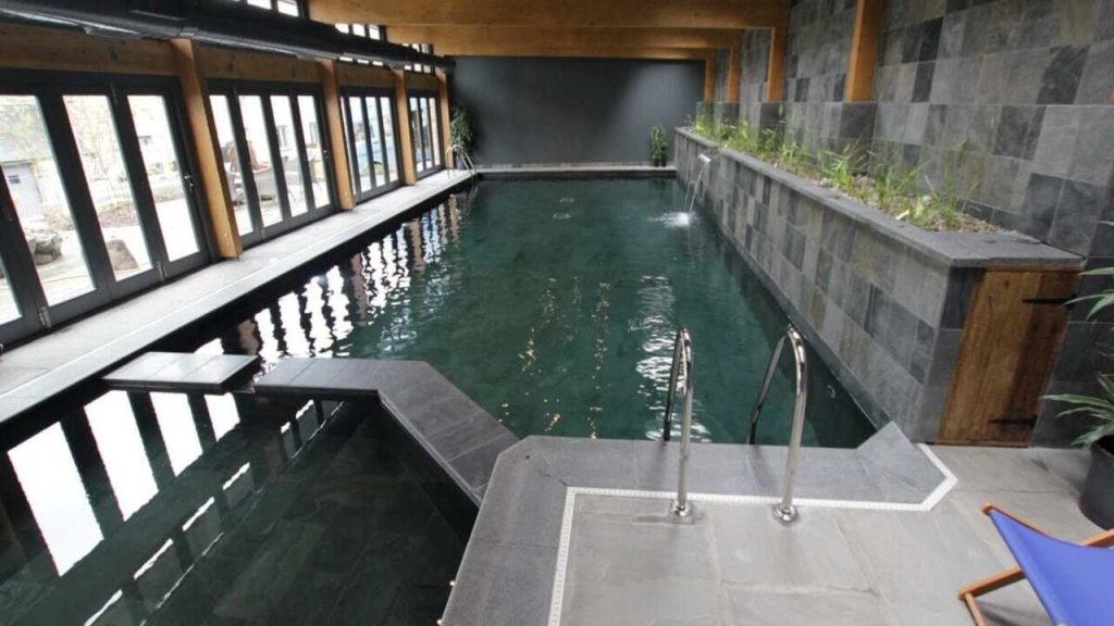 pool