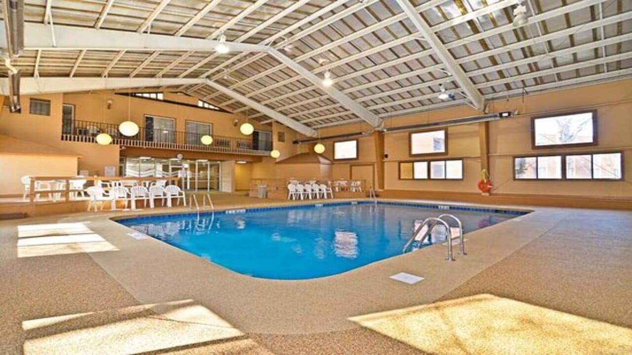Indoor Pool Builders in Niagara Falls