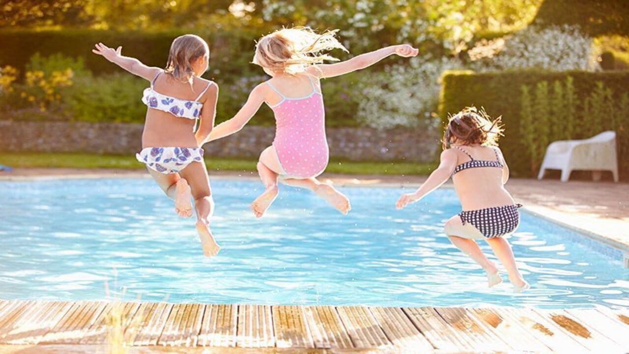 Swimming Pool Builders in Belleville