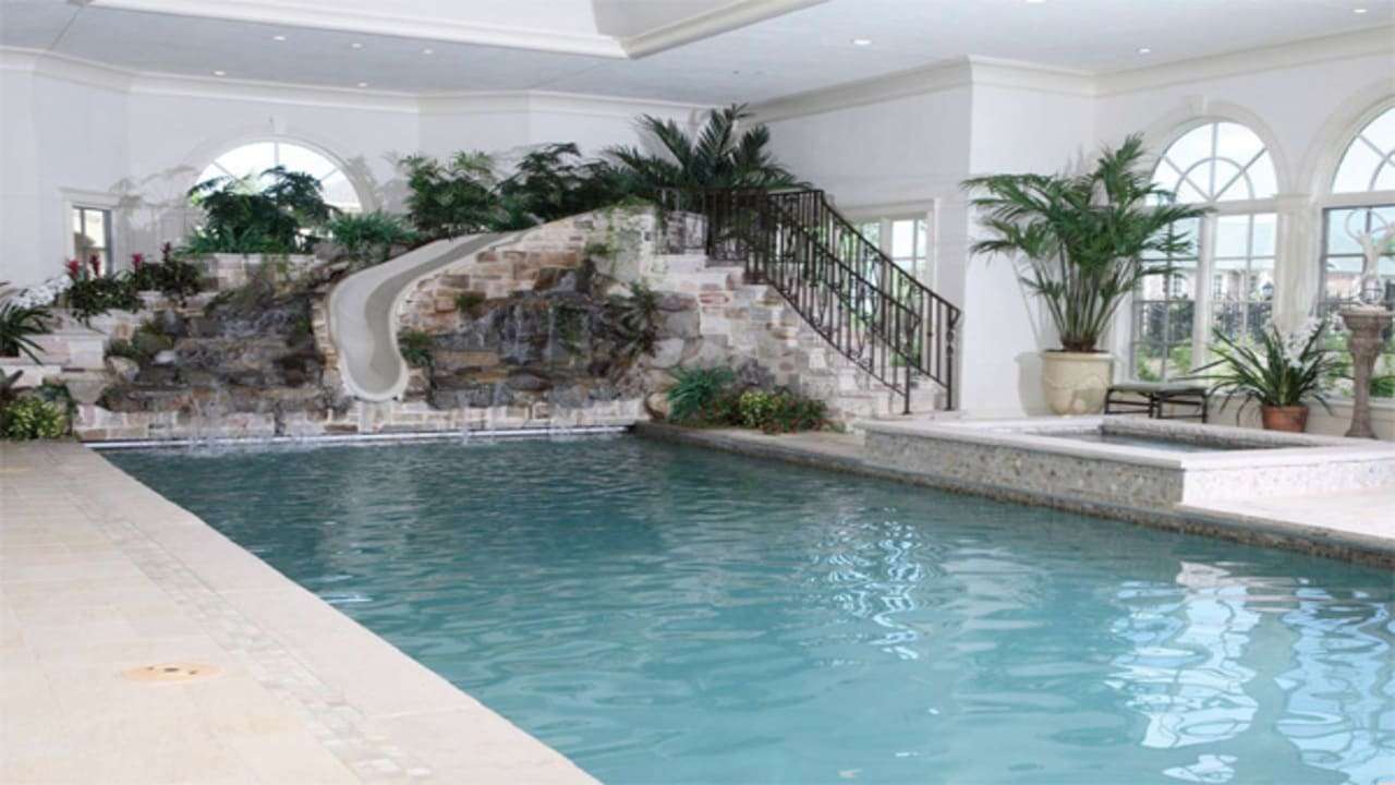 Indoor Pool Builders in Elliot Lake