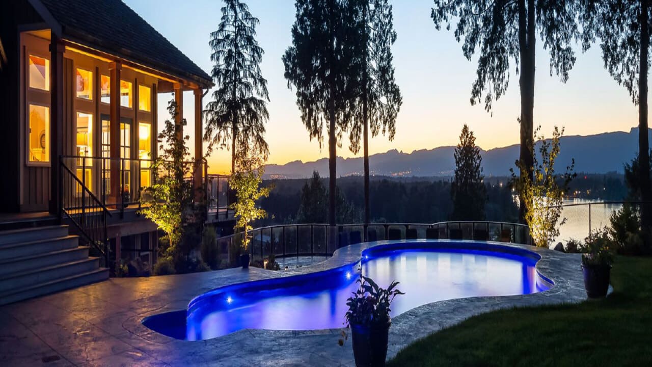 Swimming Pool Builders in Timmins